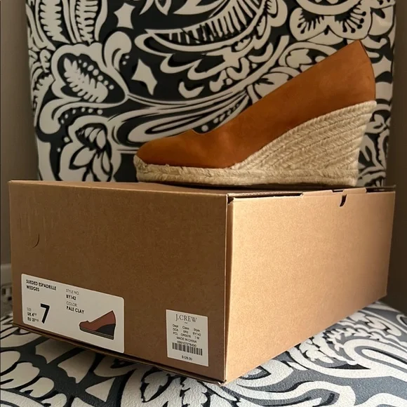 J. Crew Factory Tan Sueded Espadrille Wedge Shoes Size 7 - Picture 2 of 5